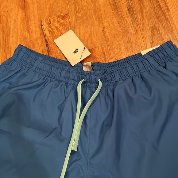 Men’s Nike Sportswear - Picture 4 of 10